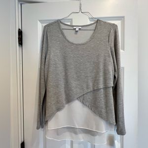 Bar III woman’s grey size large top  NWT